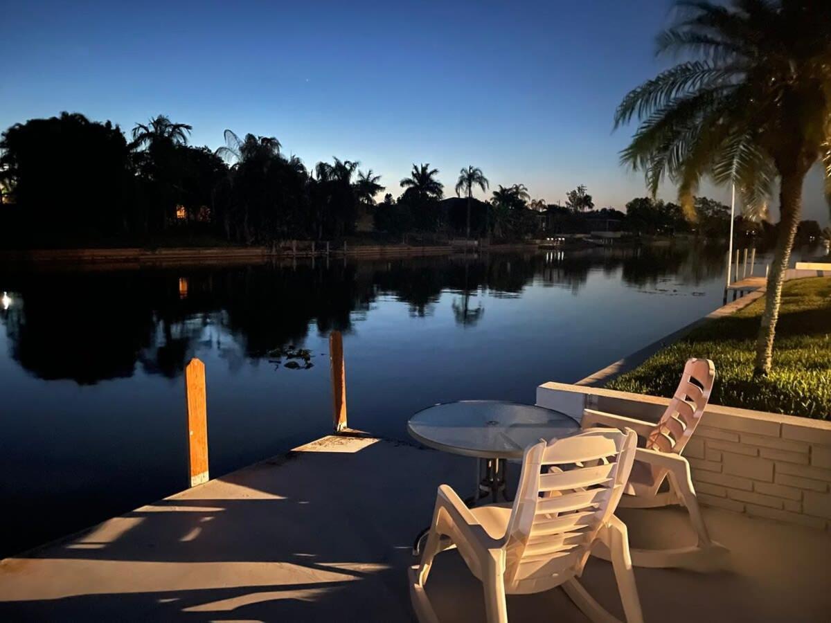 Вилла Hidden Secret Waterfront Retreat Кейп-Корал Экстерьер фото