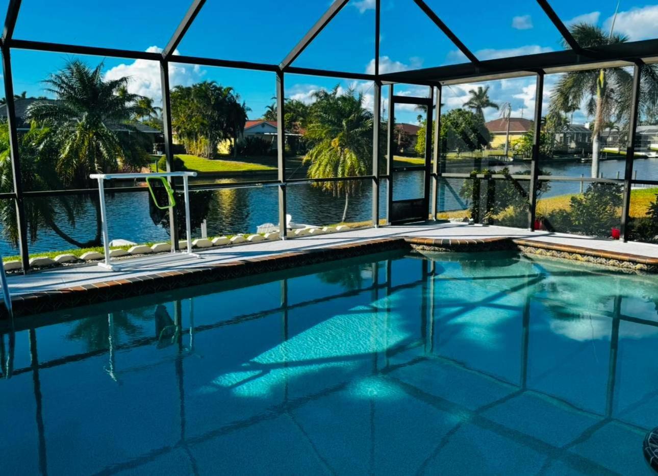 Вилла Hidden Secret Waterfront Retreat Кейп-Корал Экстерьер фото